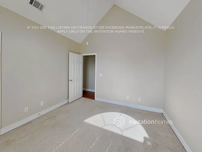 1121 Sutton Dr — Photo 14