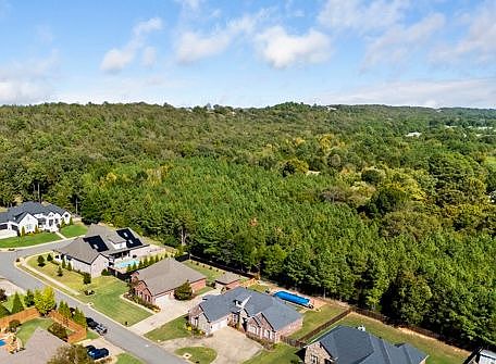 3rd image of 2210 Millford Dr