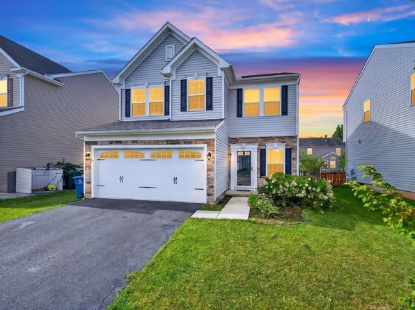 6365 Oak Trail Dr, Galloway, OH 43119