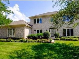 606 Steeplechase Rd, St Charles, IL 60174