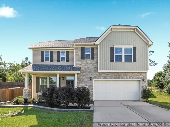 14 Hallow Oak St, Spring Lake, NC 28390