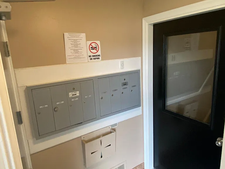 25707 Woodward Ave #207 — Photo 3
