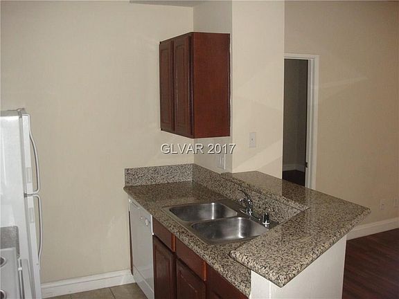 4th image of 5118 N Jones Blvd