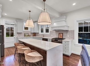 2436 Broadmeade Rd, Seneca Gardens, KY 40205