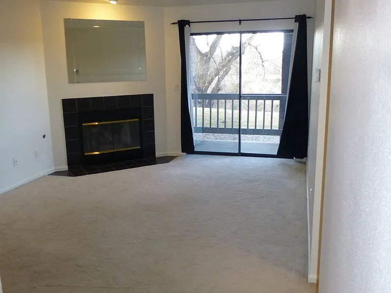 2727 Folsom St #107 — Photo 3
