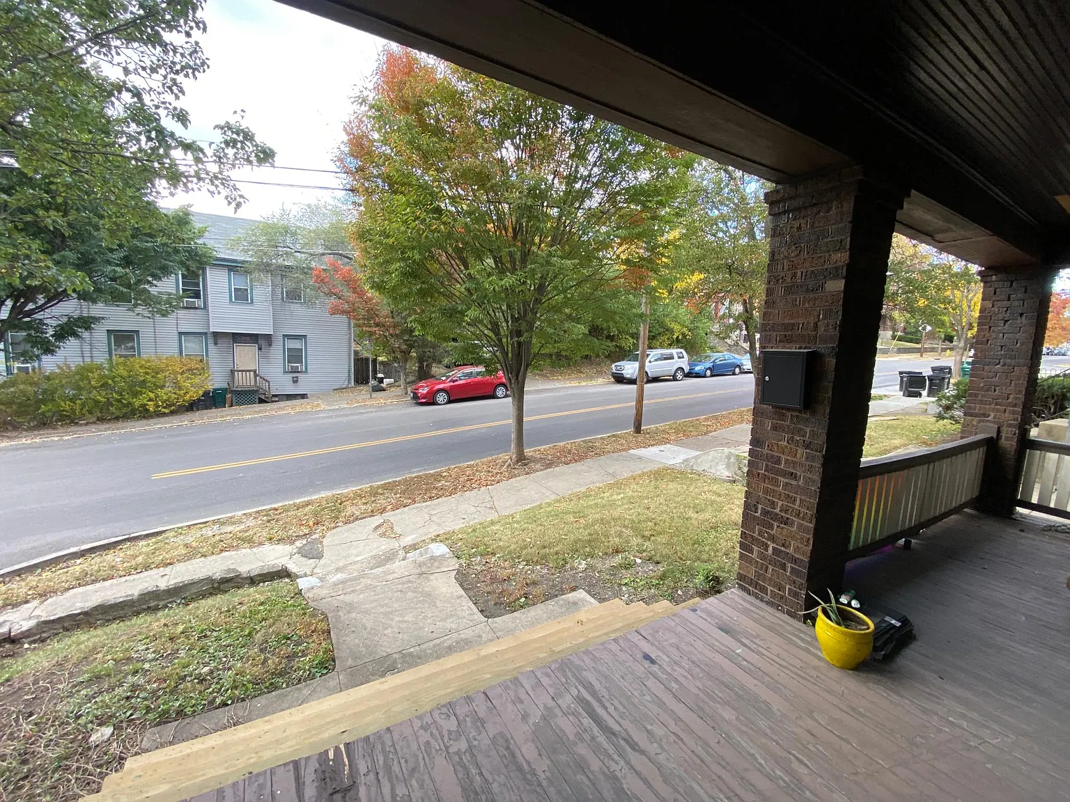 8 bed, 2200 sqft, $5,250 — Photo 2