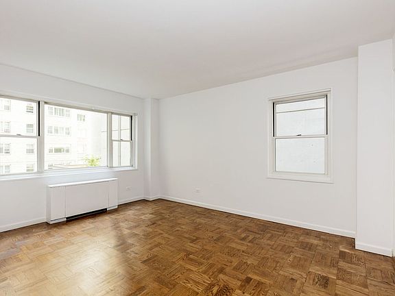5th image of 1381 Avenue Of The Amer #4C
