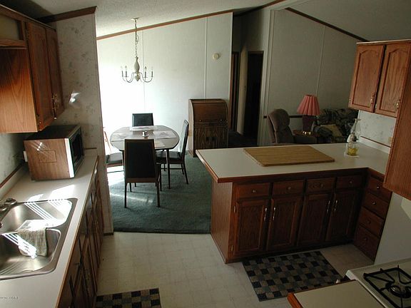 4th image of 400 South St Lot 9