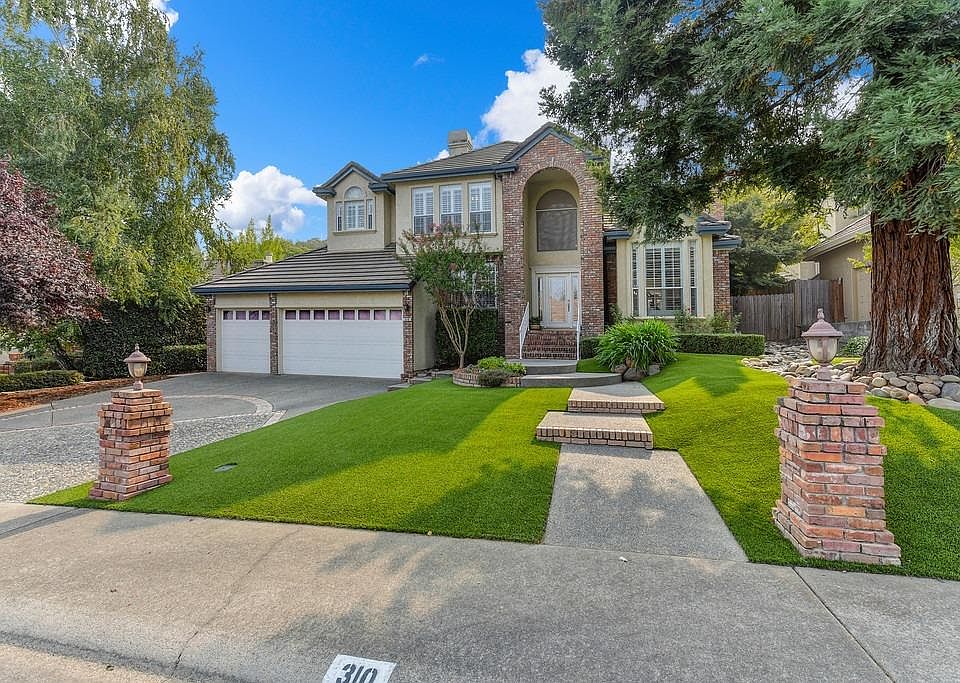 1st image of 310 Canyon Falls Dr