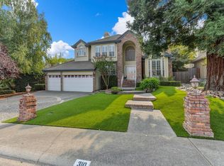 310 Canyon Falls Dr, Folsom, CA 95630