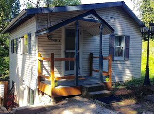 11409 100th Ave NE APT B, Kirkland, WA 98033