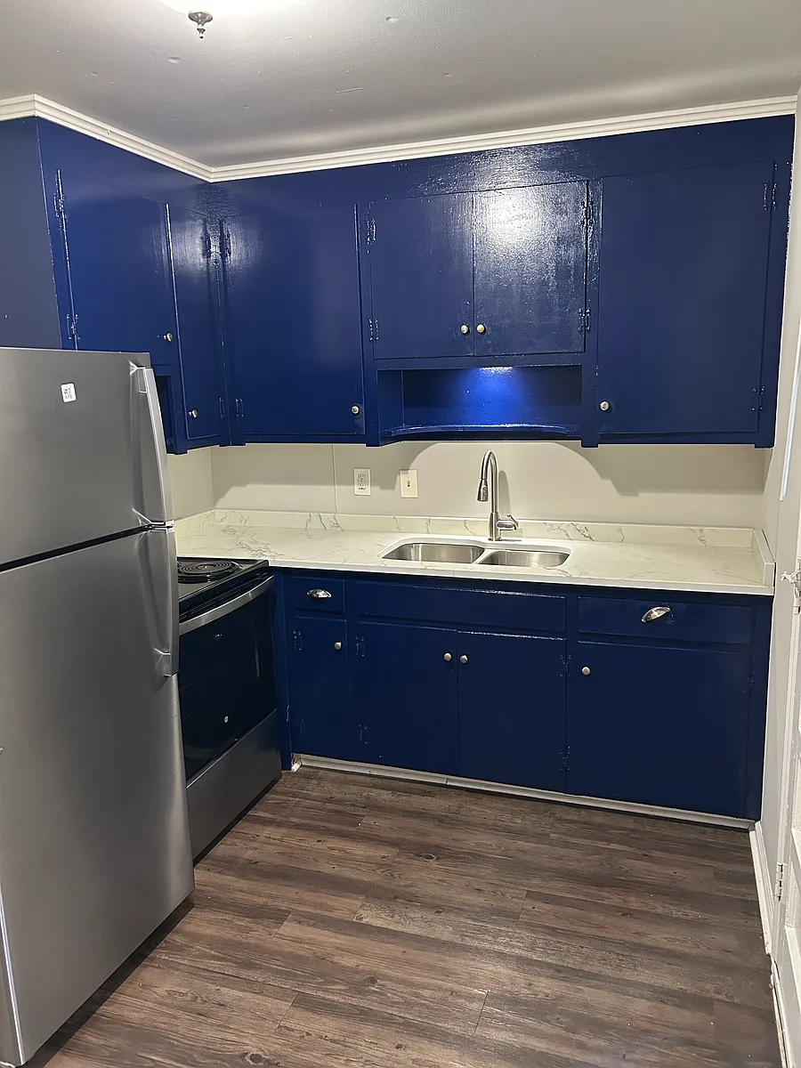 Building Photo - 4602 Hyde Ave #1