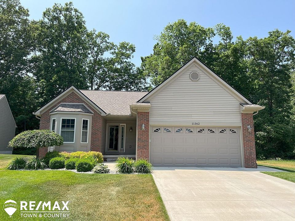 1st image of 11362 Hidden Oaks Dr