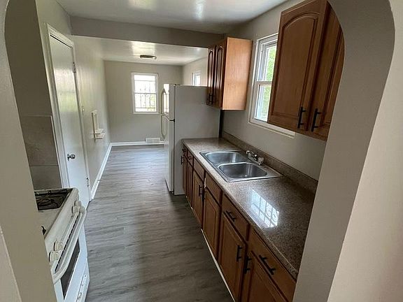 5th image of 7217 Virginia Ave