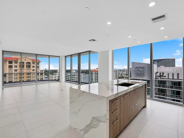 151 N Seabreeze Blvd #1003 — Photo 3