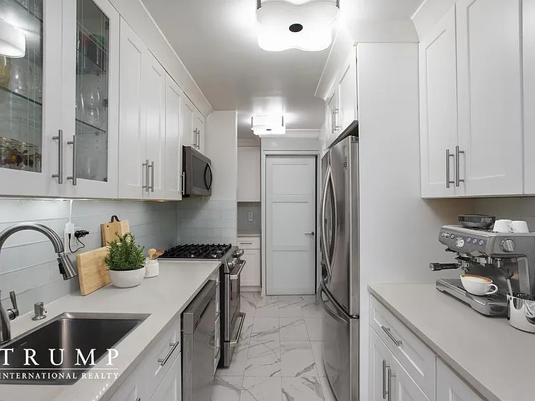 106 Central Park S #29A — Photo 11