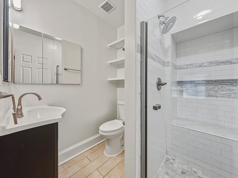 51 Girard St NE — Photo 14