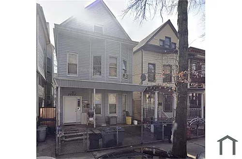 3068 Perry Ave Photo 1