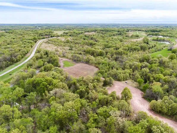 3285 Highway 46 #P, Mount Ayr, IA 50854