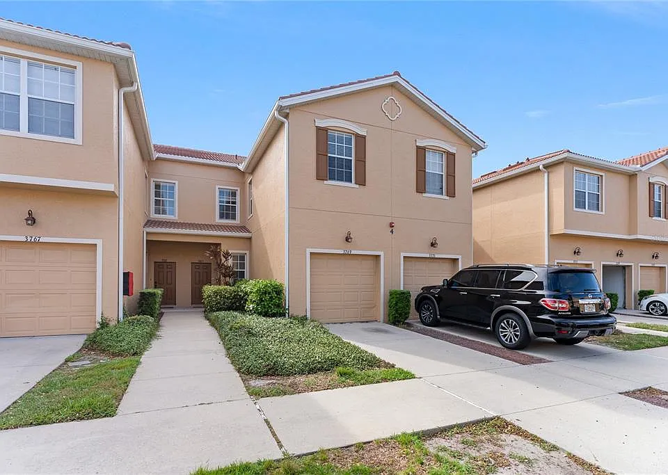 3769 Parkridge Cir #4-103