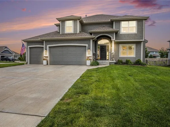 10831 N Tracy Ave, Kansas City, MO 64155