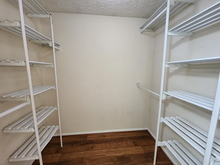 6806 Yellow Sheave Ct — Photo 12