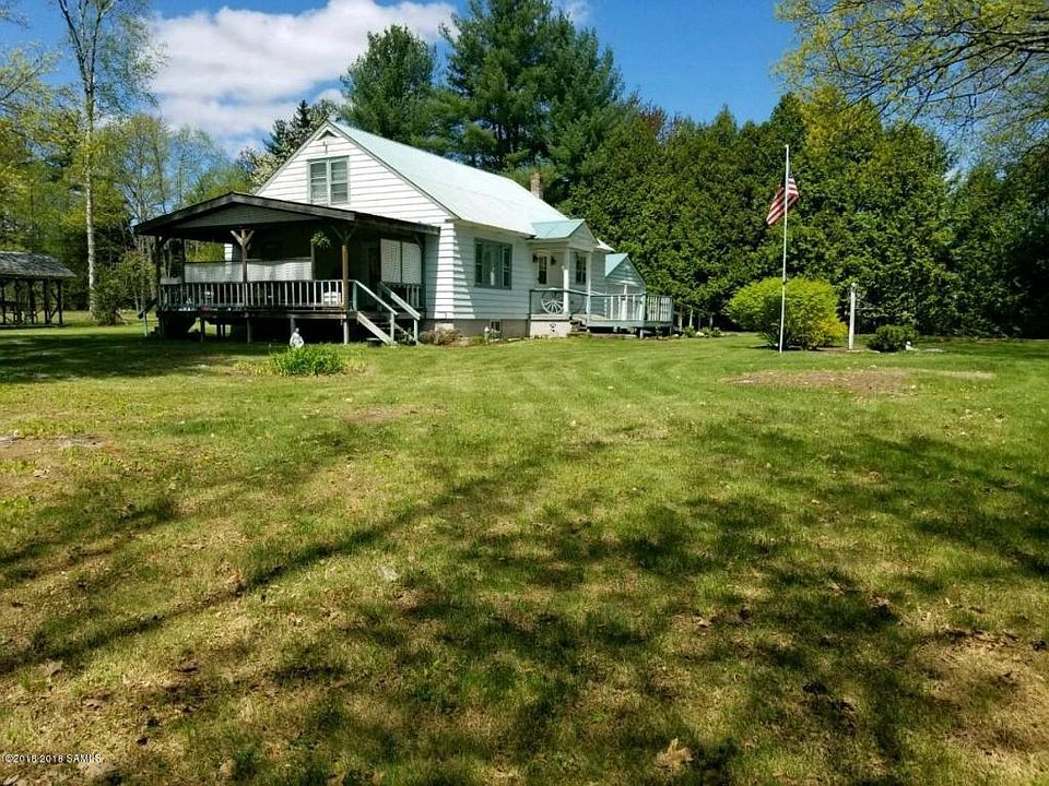 1st image of 117 E River Dr