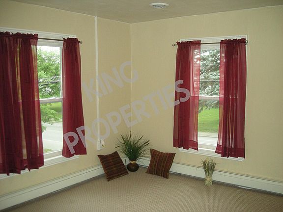 Unit 2, Living Room