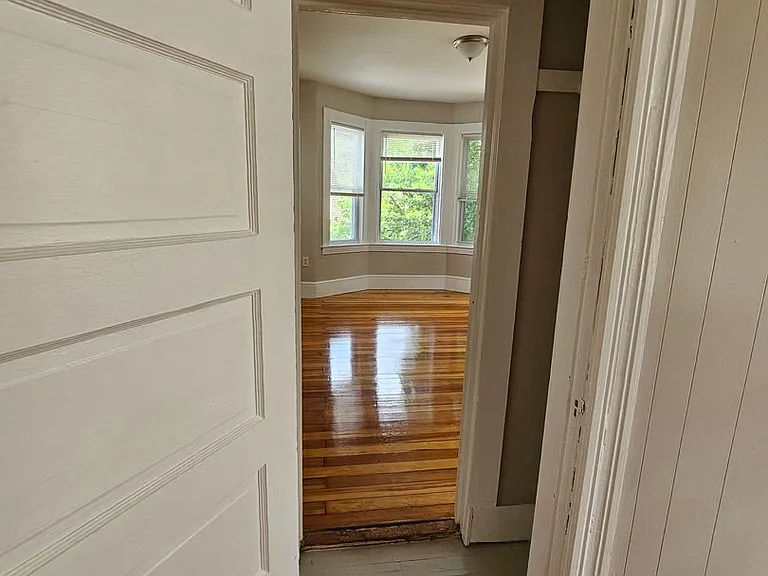 185 Grove St #187 — Photo 12