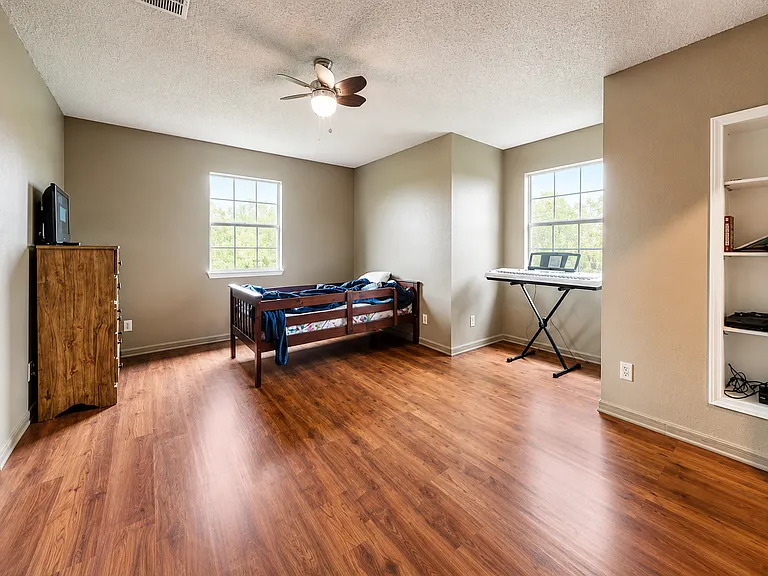 5880 V V Jones Rd — Photo 20