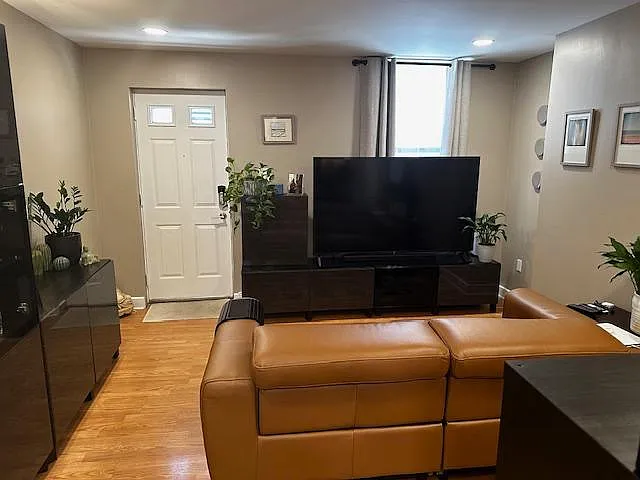2515 Spring Way — Photo 1
