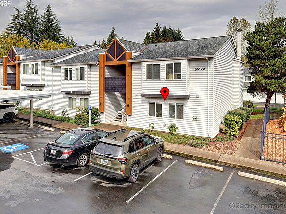 2nd image of 10690 SW Davies Rd