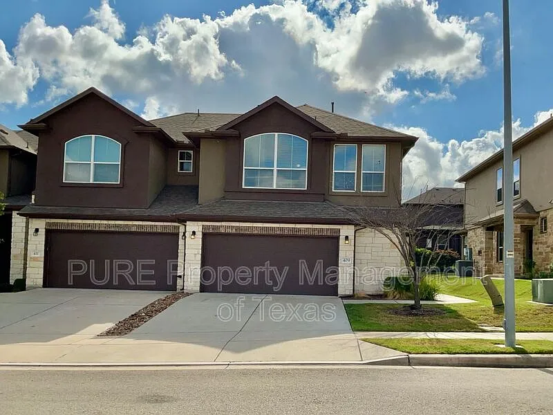 3 bed, 2.5 bath, 1757 sqft, $1,900 — Photo 2