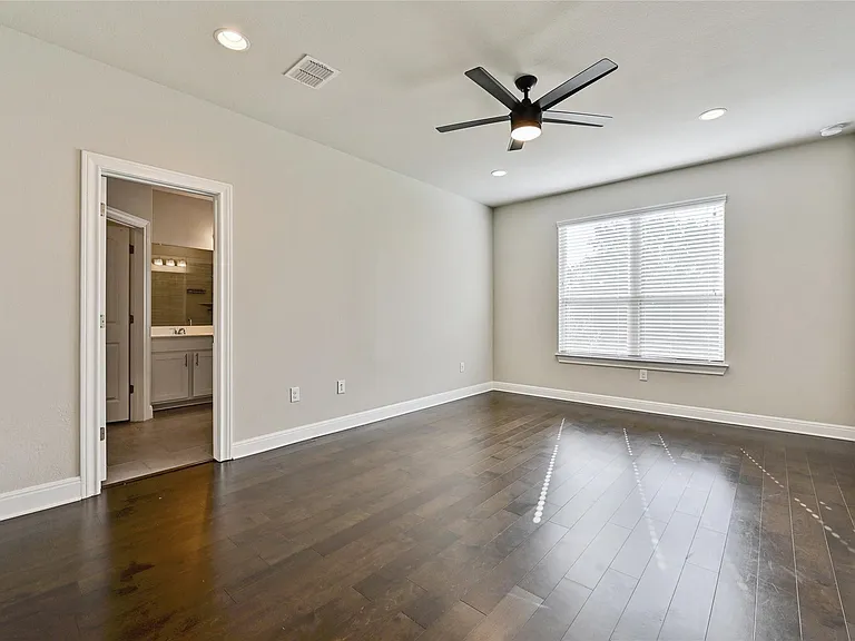 1320 Goldilocks Ln — Photo 14