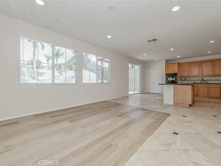 16432 Landmark Dr — Photo 17