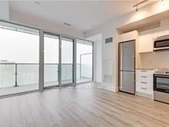 42 Charles St E, Toronto, ON