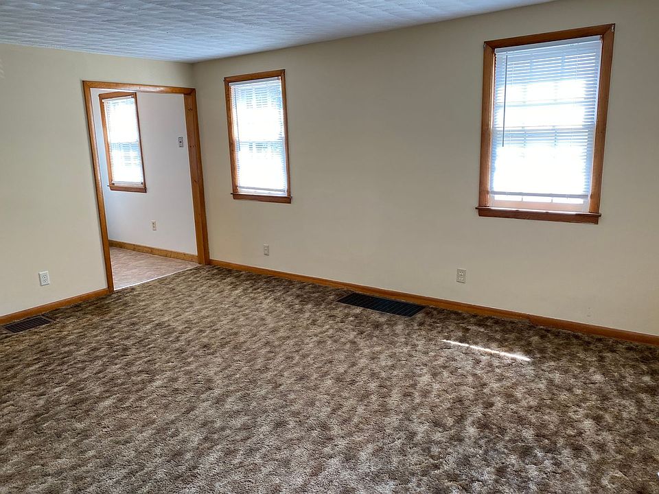 1st image of 456 Albert St #B