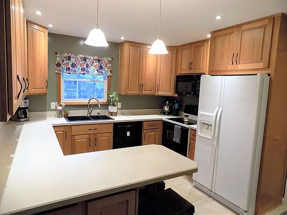 3rd image of 56813 Ashby Ct