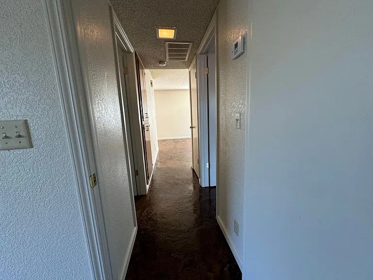 6305 Marchant Ave — Photo 9
