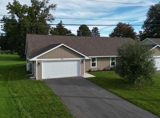 307 W South St, Durand, IL 61024