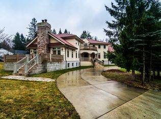 1450 Ridge Rd, Highland Park, IL 60035