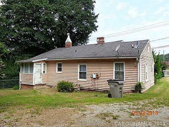 2nd image of 2305 Mary Ave