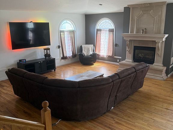 4th image of 120 Deseret Cir