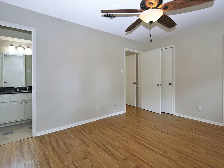 2315 Eaglerock Dr — Photo 15