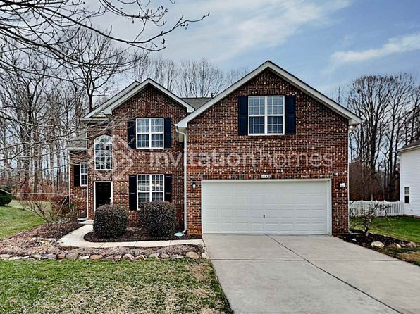 1149 Woodwinds Dr