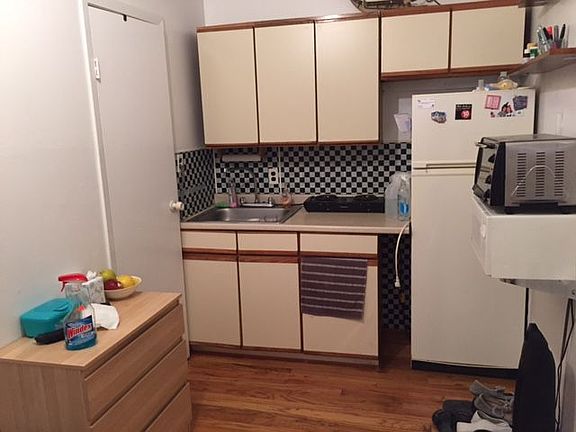 2nd image of 37 Jewel St APT 1