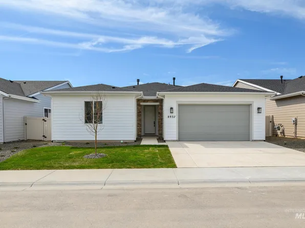 8937 W Snow Wolf Dr, Star, ID 83669