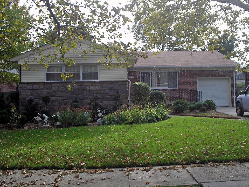 Great Midblock Location