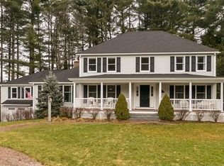 19 Stuart St, Medfield, MA 02052