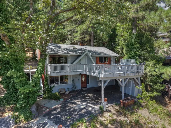 2450 Spring Oak Dr, Running Springs, CA 92382